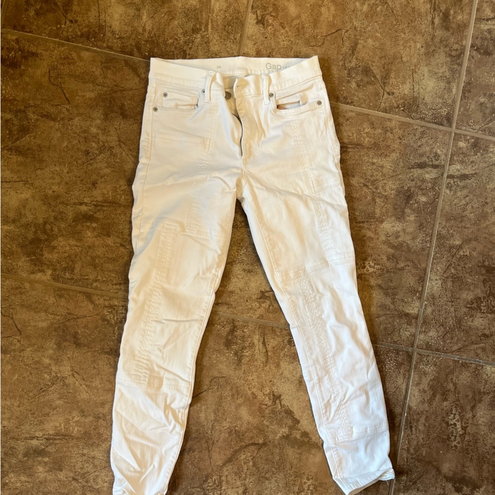GAP Crisp White Denim 1969 cropped Jeans